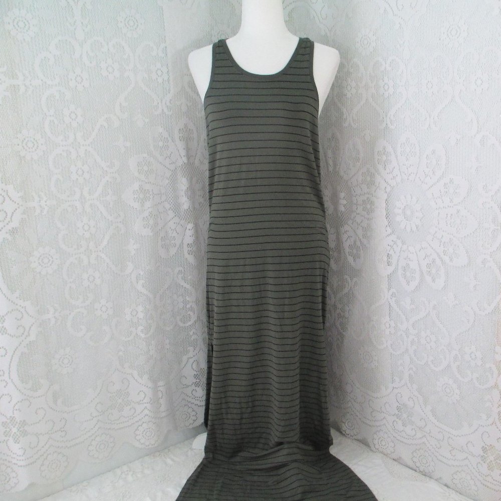 Express Sleeveless Maxi Olive and Black Dr…